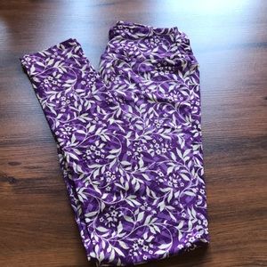 NWOT LULAROE LEGGINGS OS 3 for 25 all leggings